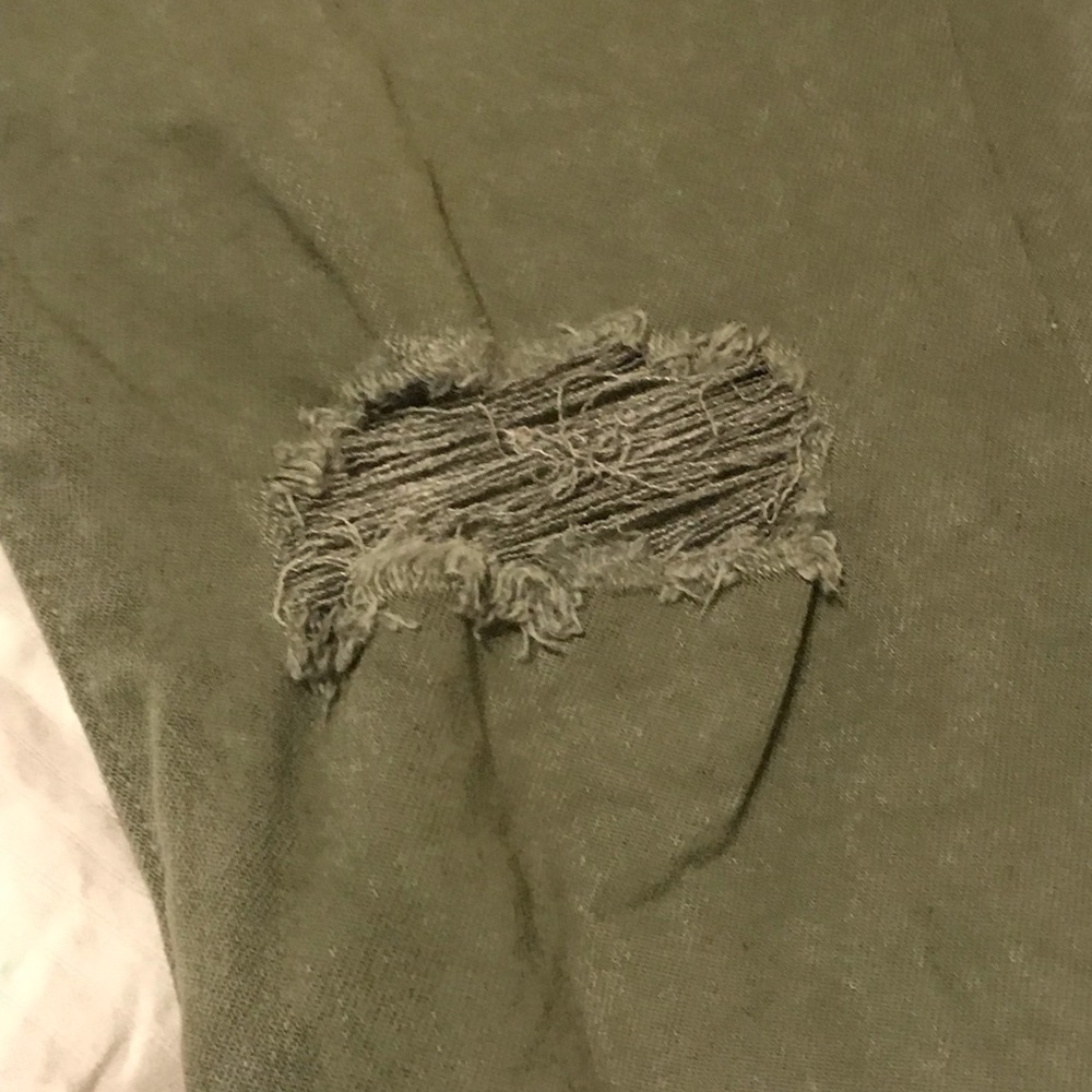 Pants - Picture 3 of 4